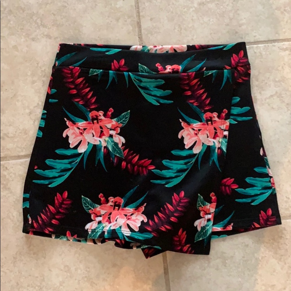 Charlotte Russe Shorts with skirt flap